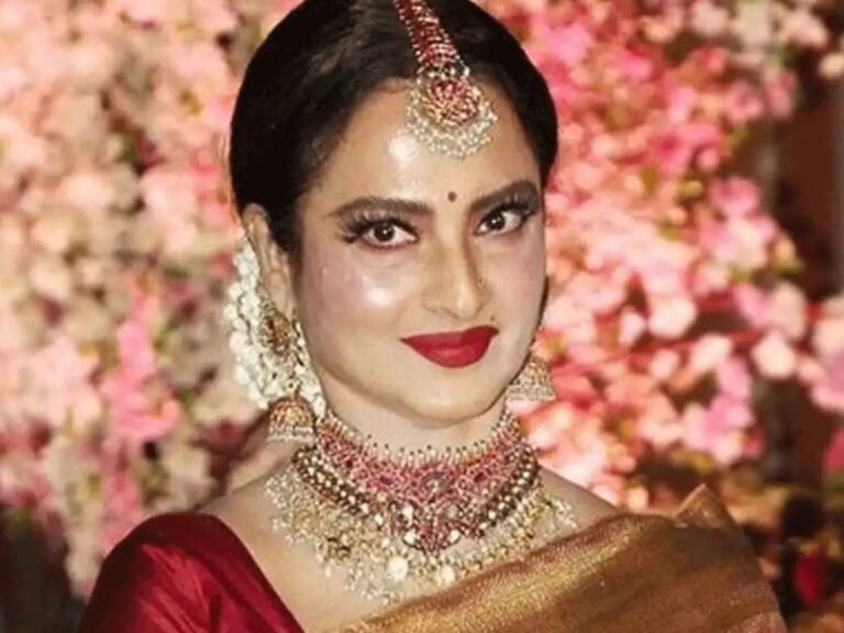 Rekha Gave Bold Statement On Love Relationship Life Before Marriage What Really Matters For Healthy Relationship – ‘पुरुषाशी तोपर्यंत जवळीक साधू शकत नाही, जोपर्यंत…’ रेखा यांच्या विधानामुळे उडाली होती खळबळ, नात्याची ही व्याख्या कितपत योग्य? | Maharashtra Times