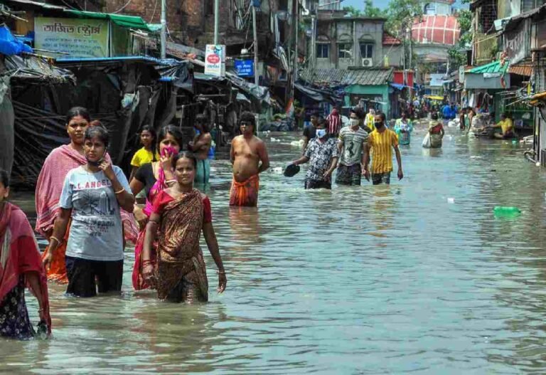 ओडिशात चक्रीवादळाच्या विध्वंसादरम्यान 300 बालकांचा जन्म, अनेक कुटुंबीयांनी नाव ठेवले ‘यास’