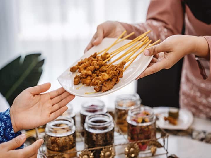 Eid 2023 : यंदाच्या मेजवानीचा आस्वाद घेण्यासाठी या सोप्या कबाब रेसिपीज घरी वापरून पहा