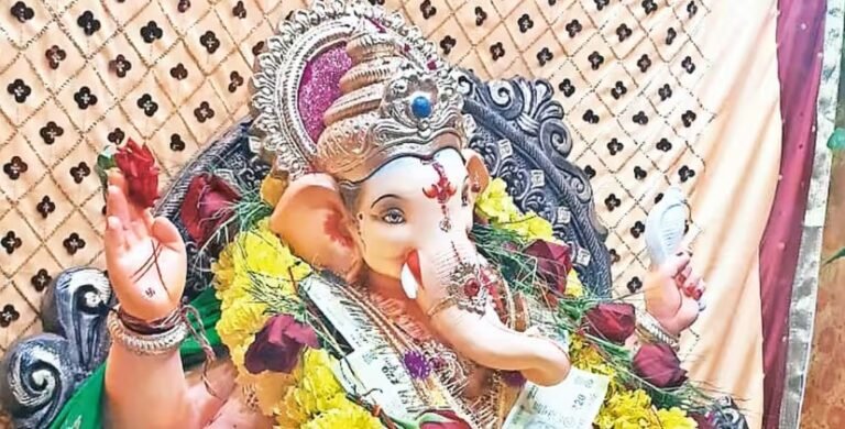 Ganesh Utsav 2023 : पुणे शहराचा आदर्श घेत आता काश्मिरात प्रथमच बसणार गणपती